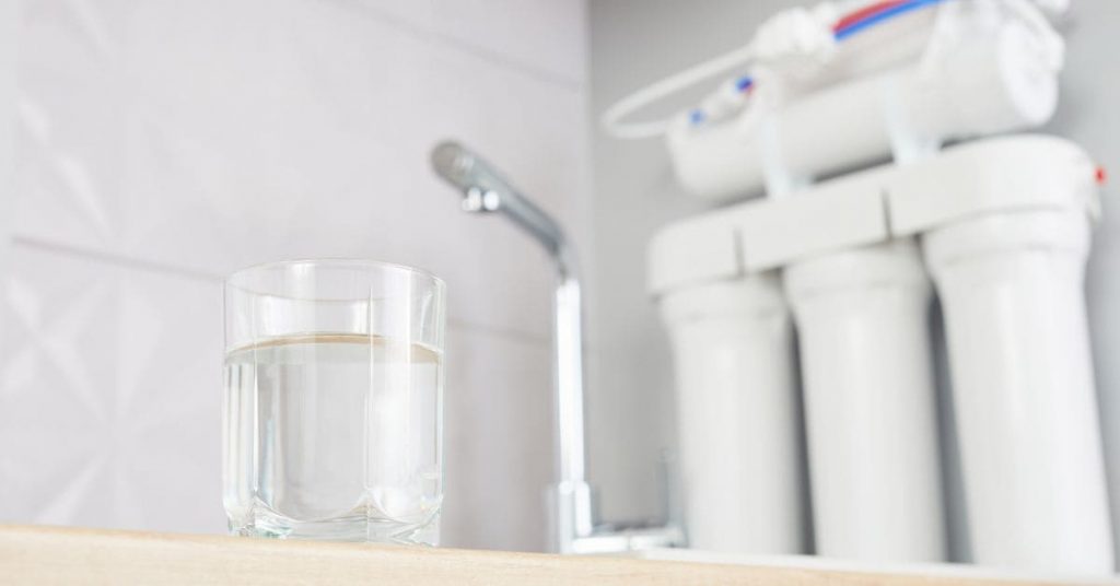 système de filtration de l'eau du robinet